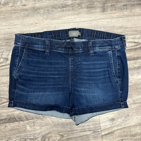 torrid Pants - Torrid Jean shorts